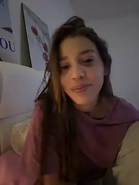 MelanieNoguera online show from September 20, 4:22 am