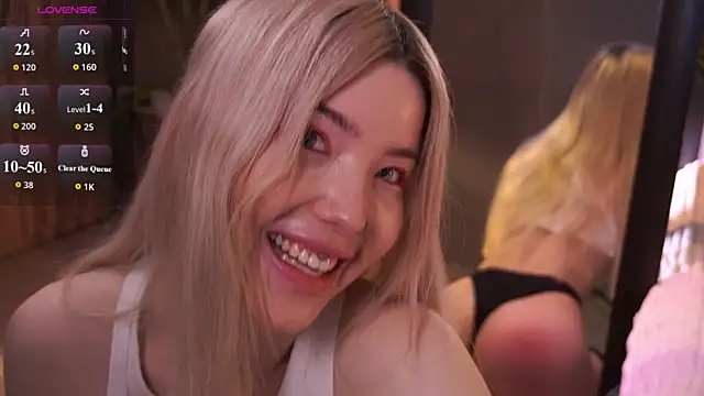 LindaThacker online show from April 10, 6:41 am