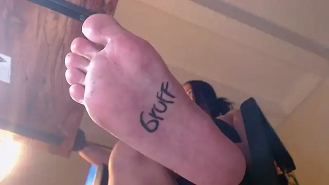 carlajames  online show from February 23, 11:15 pm