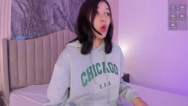 KatDreams  online show from September 16, 8:50 pm