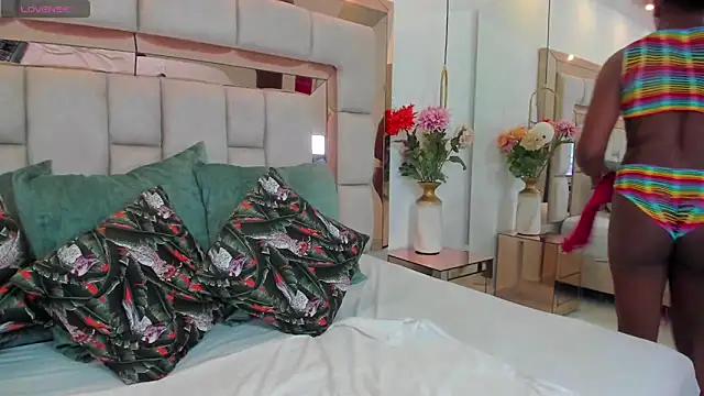 sofia samuels online show from March 1, 3:39 am