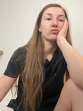 KateRedgar online show from March 5, 5:09 pm