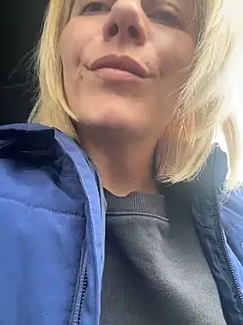 tanyagrey online show from March 27, 8:59 am