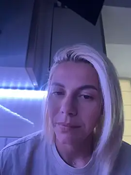 tanyagrey online show from June 16, 6:03 am