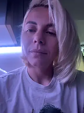 tanyagrey online show from June 11, 5:59 am