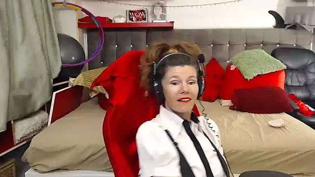 kellyterapy online show from November 5, 3:01 am