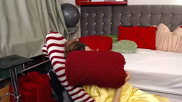 kellyterapy online show from April 1, 12:00 am