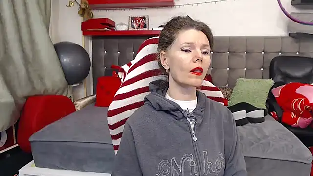 kellyterapy online show from February 4, 6:11 pm