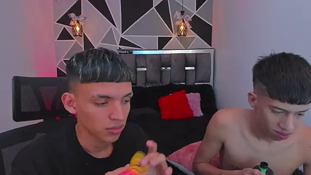 Juan Nd Steven online show from February 4, 6:49 am