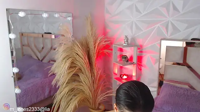 Jonesliam23 online show from October 11, 8:11 pm