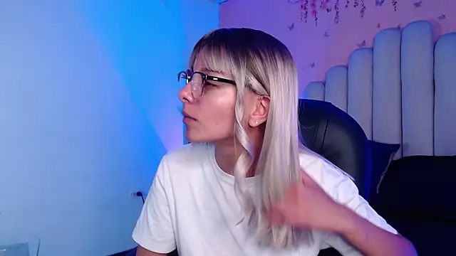 peyton golden1 online show from October 17, 3:21 am