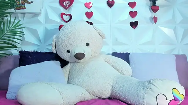 Briyit Doll online show from March 24, 2:39 am