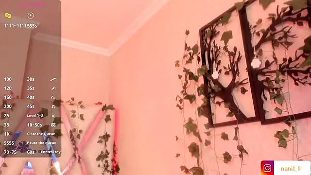 Punkys  online show from September 23, 9:35 pm