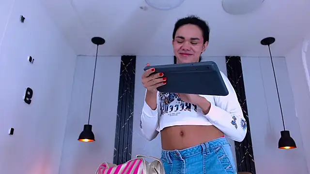 AndreaGil  online show from October 2, 12:54 pm