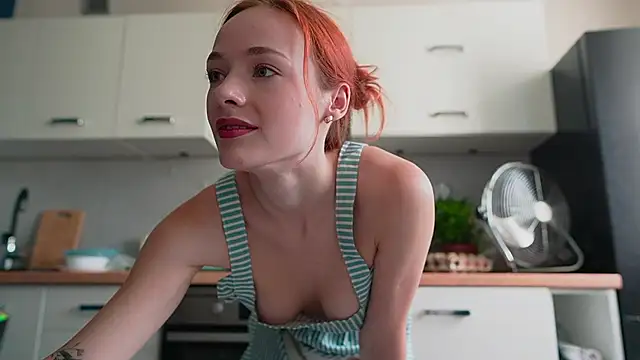 MiaRouge online show from July 9, 2:41 pm