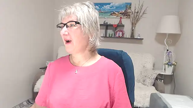 FleurMays online show from October 13, 5:21 am