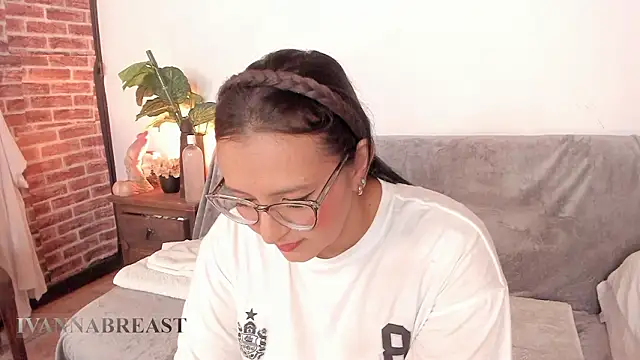 Ivannabreast Official online show from March 17, 1:09 am