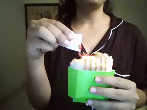 MakeMeCumAhh online show from April 4, 4:50 pm