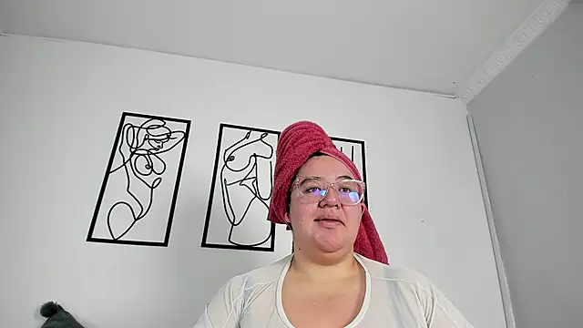 RubyPirsso18 online show from October 11, 7:27 pm