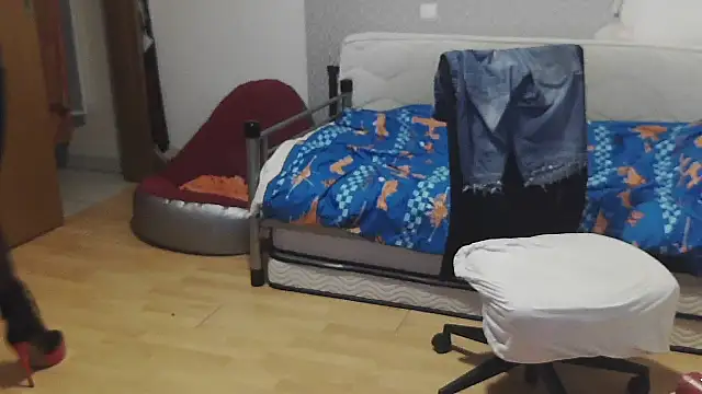 SKiaraTV online show from September 26, 9:51 am