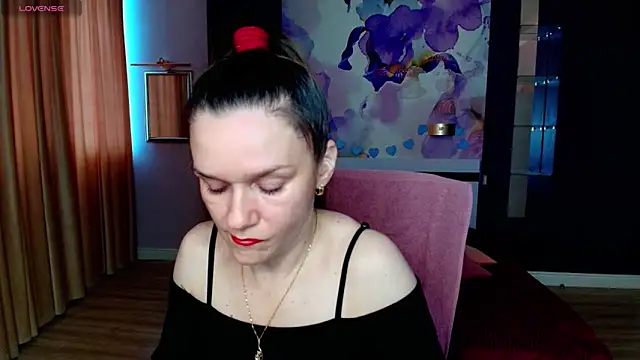 AriaGray online show from April 4, 6:56 am