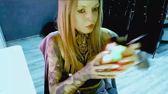 InesGold online show from October 1, 3:50 pm