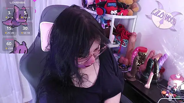 LiloMoon69 online show from March 10, 2:32 pm