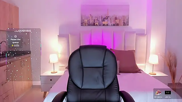 amelie jhons online show from November 9, 8:49 pm