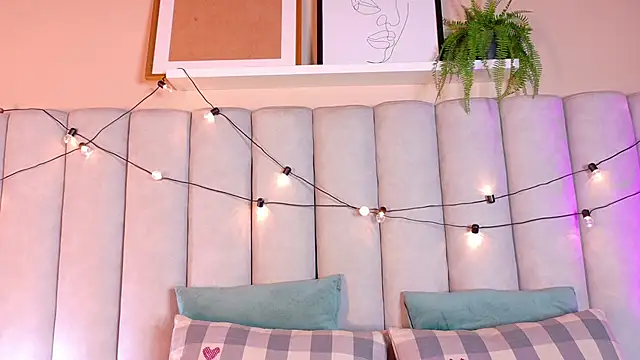 EngelStone online show from November 24, 7:38 pm