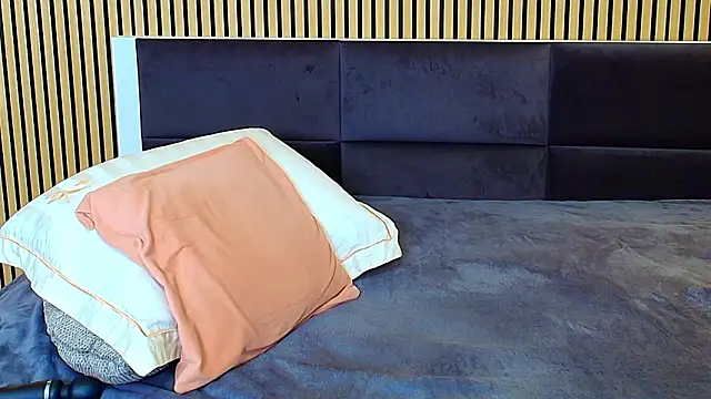 SweetTaya33 online show from February 3, 6:22 am