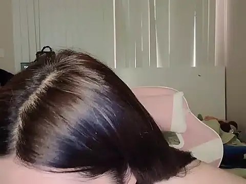 family196 online show from March 2, 8:10 am