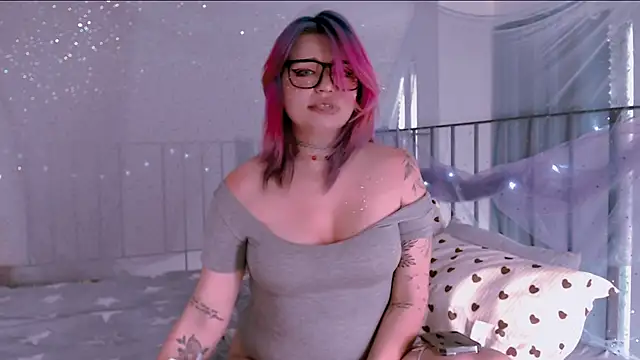 candy lina online show from June 10, 8:46 am