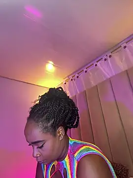 Britanymooree online show from March 16, 8:13 pm