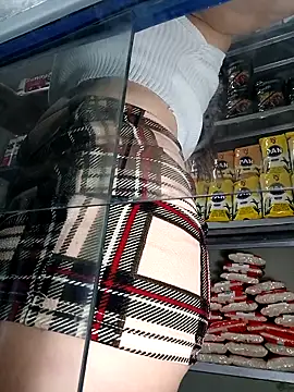 Queen lorena online show from December 18, 1:38 pm