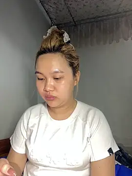 Odette68 online show from May 15, 10:51 am