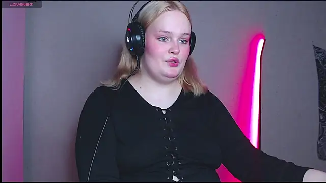 rozzhaos8 online show from November 7, 8:58 pm