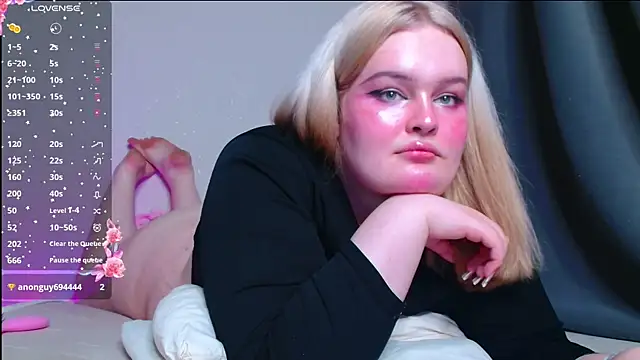 rozzhaos8 online show from April 6, 12:32 am