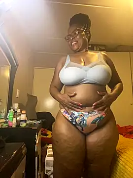 Nomthie online show from December 19, 7:06 pm