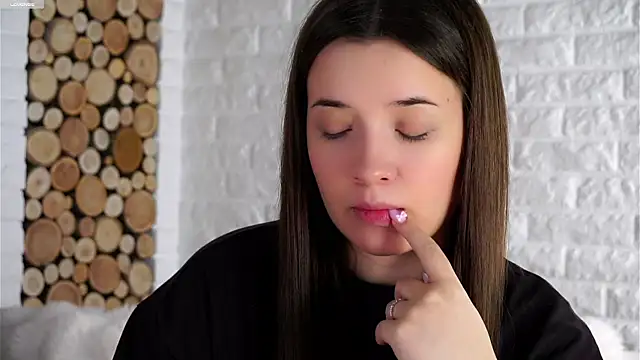 LowOncoming online show from October 10, 4:06 am