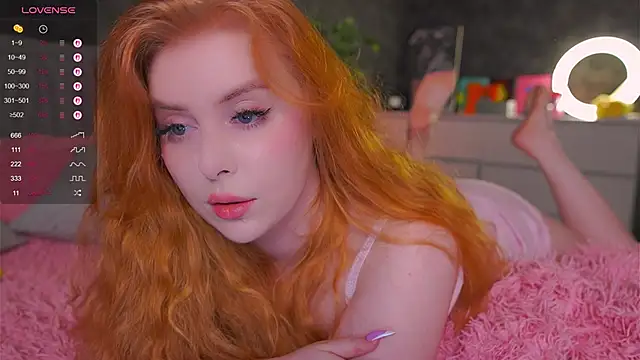 RedHotVixen0 online show from November 4, 12:04 am