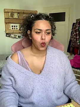 Curvydesifromgermany online show from March 27, 12:50 pm