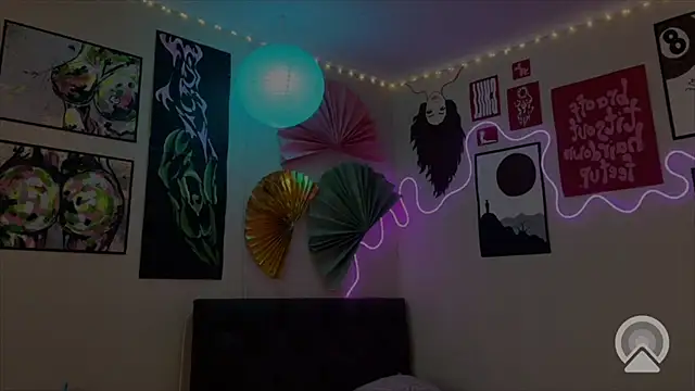 Emilia0 0 7 online show from April 17, 11:56 am