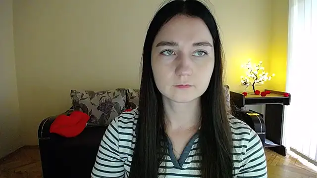 Pretty shy online show from July 25, 10:33 am
