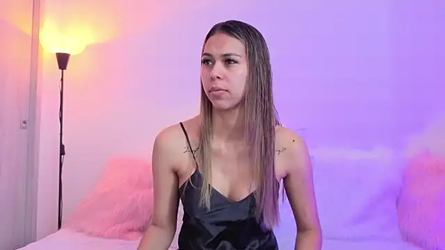 Cristel Boom online show from November 22, 2:09 pm