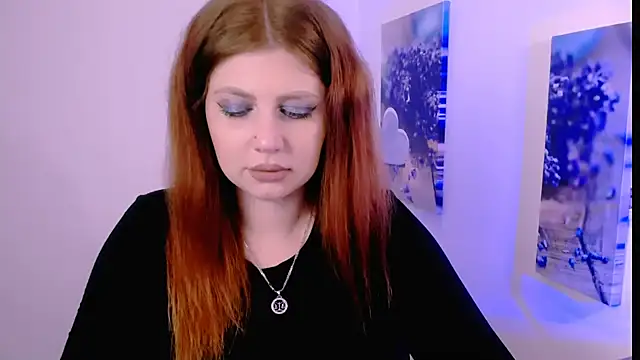 Lizzy Love online show from December 4, 7:36 pm