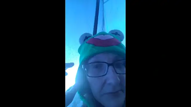 ILUV2TUCHMYKITTY online show from December 20, 5:39 pm