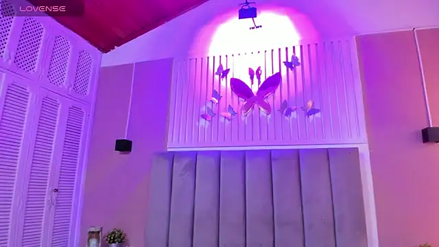 diosa cristal online show from September 10, 4:01 am