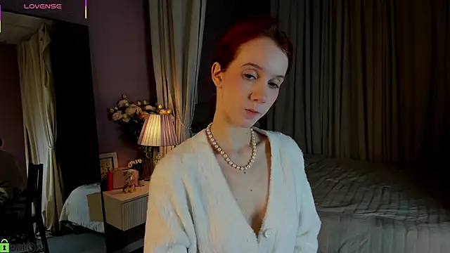 Dearly Emily online show from April 10, 5:19 pm