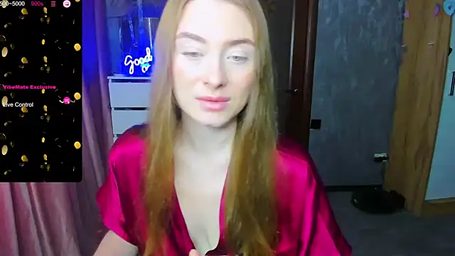 Demure Smile online show from September 20, 5:39 am