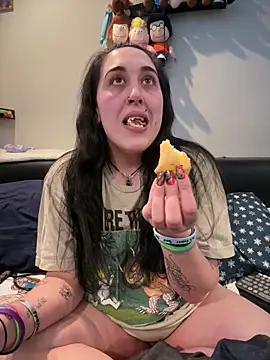 ThicBunz online show from March 3, 10:38 pm